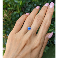 1.03 Ct. Blue Sapphire from Ceylon (Sri Lanka) Life Style