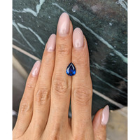 2.47 Ct. Blue Sapphire from Ceylon (Sri Lanka) Life Style
