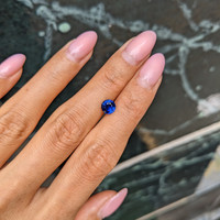 0.92 Ct. Blue Sapphire from Ceylon (Sri Lanka) Life Style