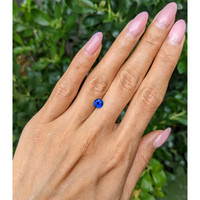 0.92 Ct. Blue Sapphire from Ceylon (Sri Lanka) Life Style
