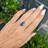 3.07 Ct. Blue Sapphire from Ceylon (Sri Lanka) Life Style