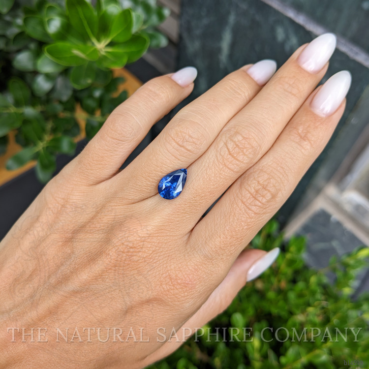3.07 Ct. Blue Sapphire from Ceylon (Sri Lanka)