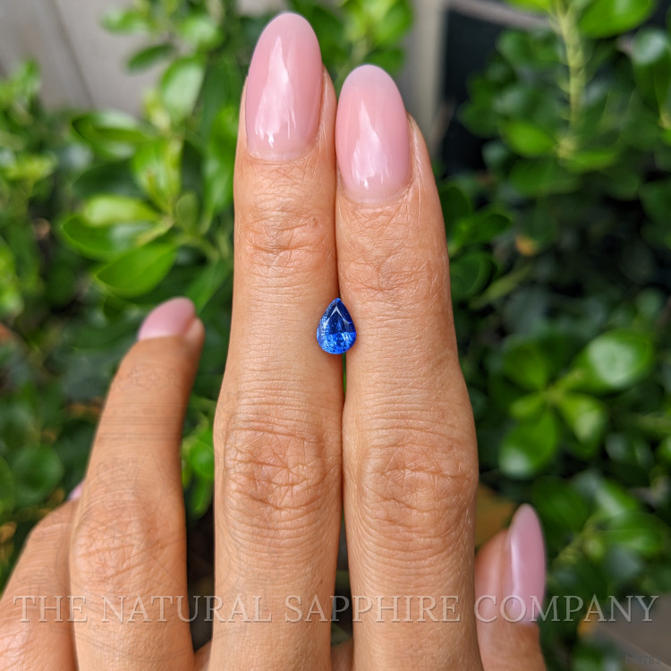 0.98 Ct. Blue Sapphire from Ceylon (Sri Lanka)