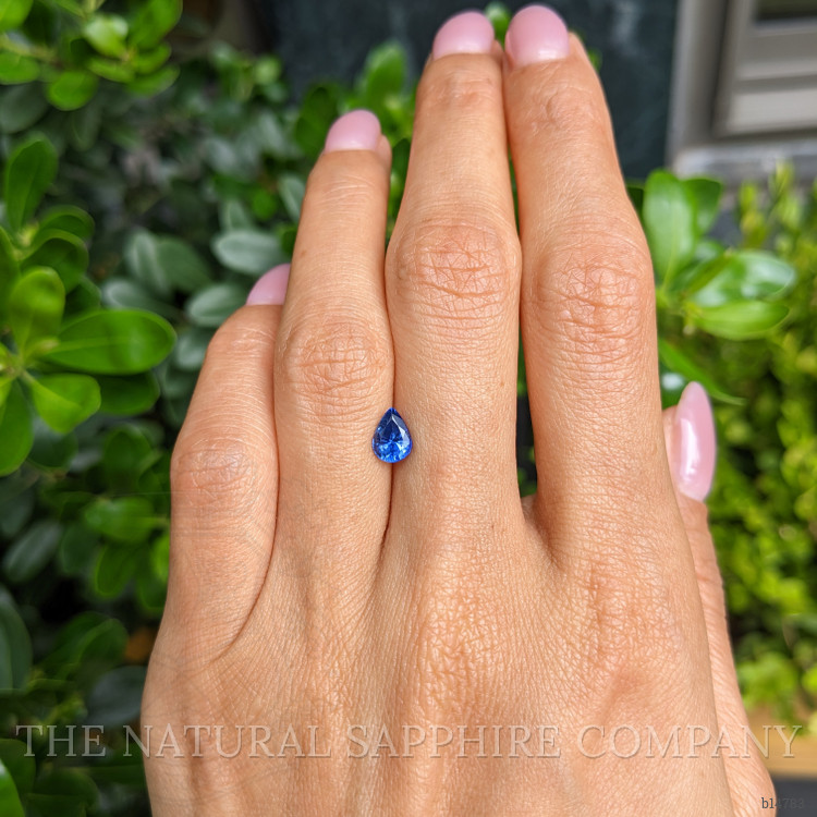 0.98 Ct. Blue Sapphire from Ceylon (Sri Lanka)