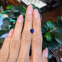 1.32 Ct. Blue Sapphire from Ceylon (Sri Lanka) Life Style