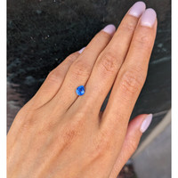 1.08 Ct. Blue Sapphire from Ceylon (Sri Lanka) Life Style