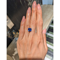 5.56 Ct. Blue Sapphire from Ceylon (Sri Lanka) Life Style