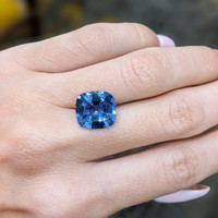 6.20 Ct. Blue Sapphire from Ceylon (Sri Lanka) Life Style