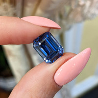 9.97 Ct. Blue Sapphire from Ceylon (Sri Lanka) Life Style