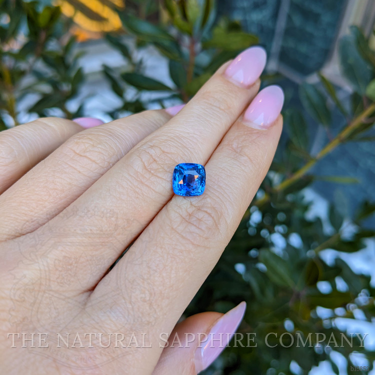 3.05 Ct. Blue Sapphire from Ceylon (Sri Lanka)