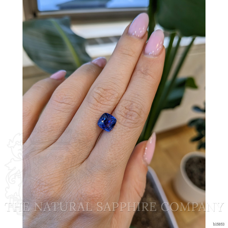 3.05 Ct. Blue Sapphire from Ceylon (Sri Lanka)
