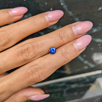 0.92 Ct. Blue Sapphire from Ceylon (Sri Lanka) Life Style