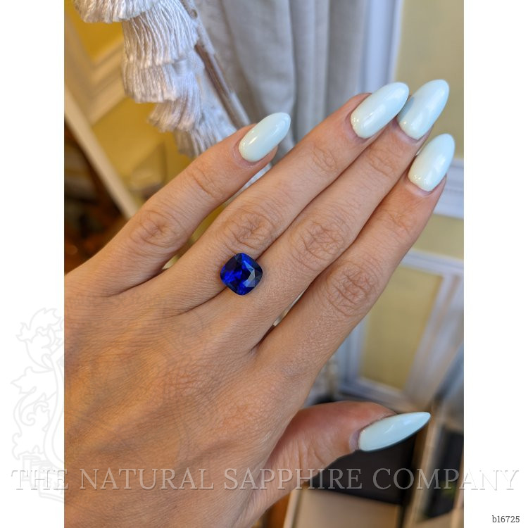 4.50 Ct. Blue Sapphire from Ceylon (Sri Lanka)