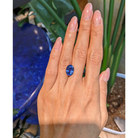 6.14 Ct. Blue Sapphire from Ceylon (Sri Lanka) Life Style