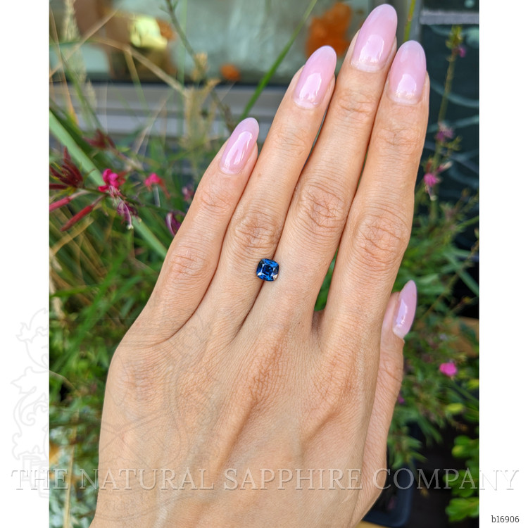 1.29 Ct. Greenish Blue Sapphire from Ceylon (Sri Lanka)