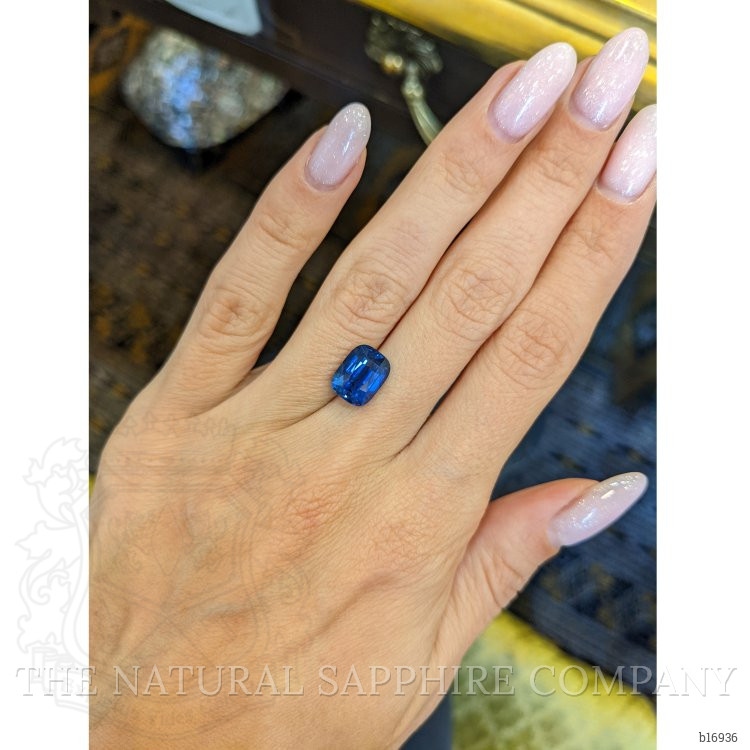 4.54 Ct. Blue Sapphire from Ceylon (Sri Lanka)