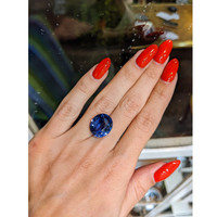 14.06 Ct. Blue Sapphire from Ceylon (Sri Lanka) Life Style