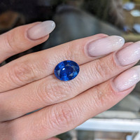 7.62 Ct. Sapphire from Madagascar Life Style