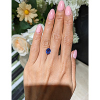 3.30 Ct. Blue Sapphire from Ceylon (Sri Lanka) Life Style