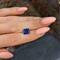 2.64 Ct. Blue Sapphire from Ceylon (Sri Lanka) Life Style
