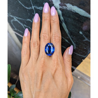 25.11 Ct. Blue Sapphire from Ceylon (Sri Lanka) Life Style