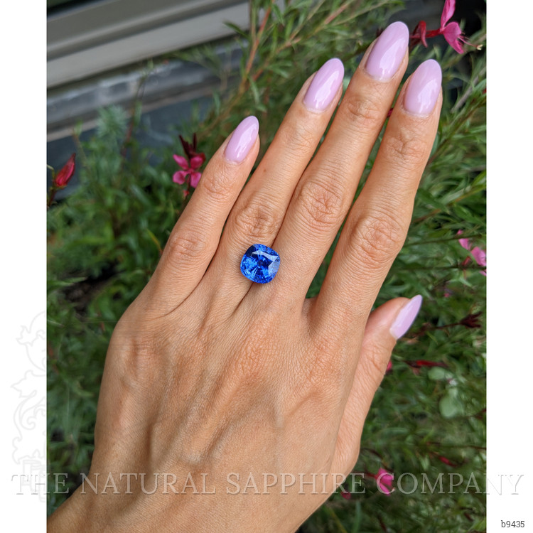 7.60 Ct. Blue Sapphire from Ceylon (Sri Lanka)