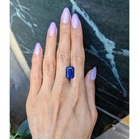 10.47 Ct. Blue Sapphire from Ceylon (Sri Lanka) Life Style