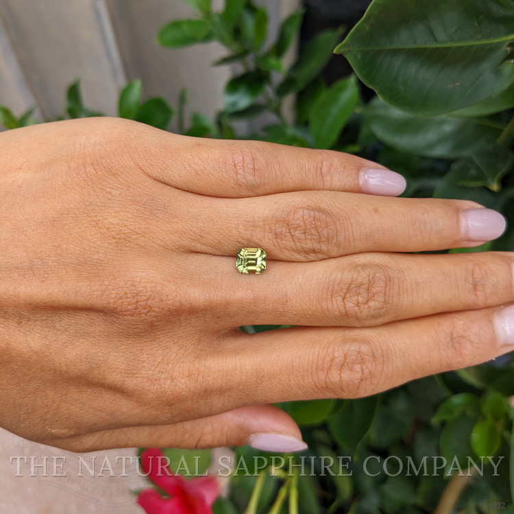 1.73 Ct. Bi Color Sapphire from Ceylon (Sri Lanka)