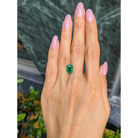 2.45 Ct. Emerald from Zambia Life Style