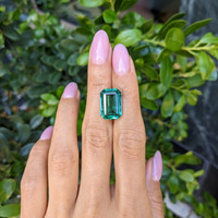 9.29 Ct. Emerald from Zambia Life Style