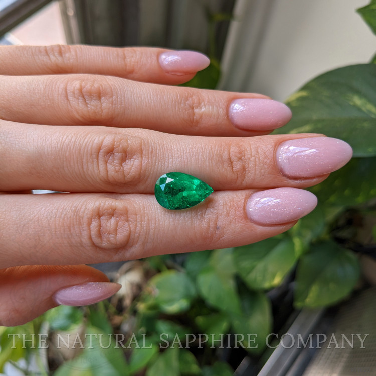 6.10 Ct. Emerald from Colombia - Muzo