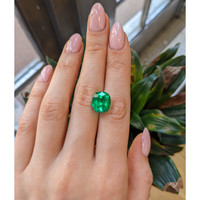 7.54 Ct. Emerald from Colombia Life Style