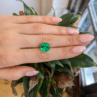 7.54 Ct. Emerald from Colombia Life Style