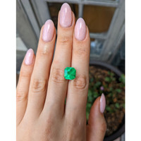 4.80 Ct. Emerald from Colombia Life Style