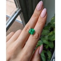 4.85 Ct. Emerald from Colombia Life Style