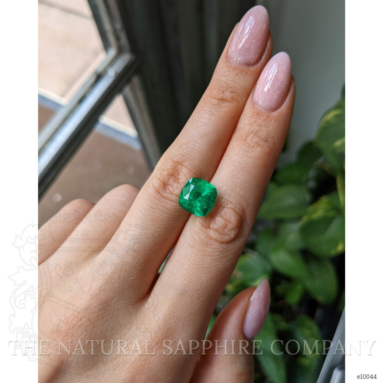 4.85 Ct. Emerald from Colombia