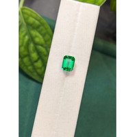 2.63 Ct. Emerald from Zambia Life Style
