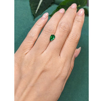 0.95 Ct. Emerald from Zambia Life Style