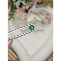 0.46 Ct. Cabochon Emerald from Colombia - Muzo Life Style