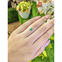 0.46 Ct. Cabochon Emerald from Colombia - Muzo Life Style