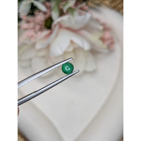 0.52 Ct. Cabochon Emerald from Colombia - Muzo Life Style