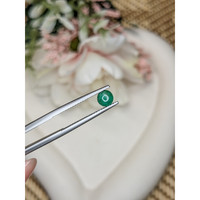 0.53 Ct. Cabochon Emerald from Colombia - Muzo Life Style