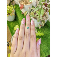0.53 Ct. Cabochon Emerald from Colombia - Muzo Life Style