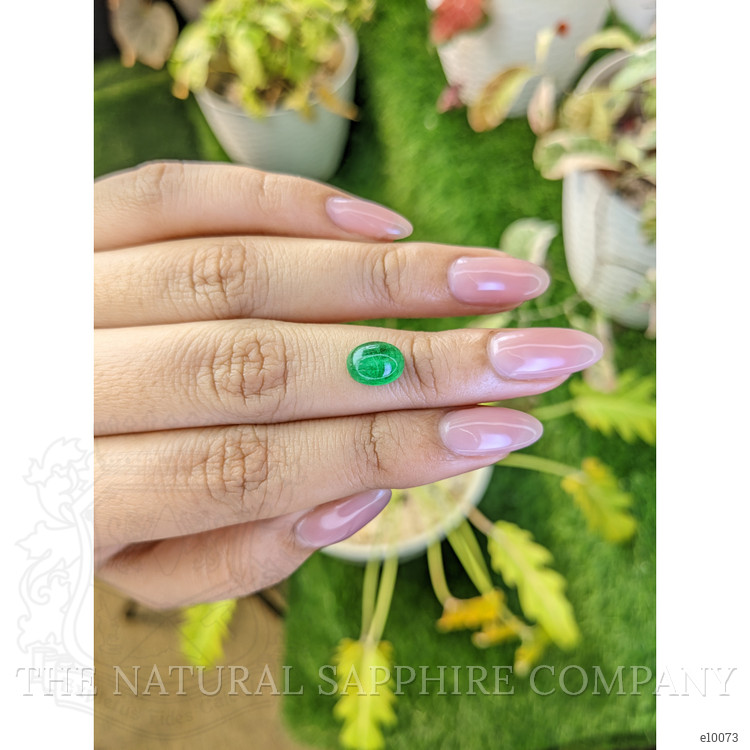 1.83 Ct. Cabochon Emerald from Colombia - Muzo