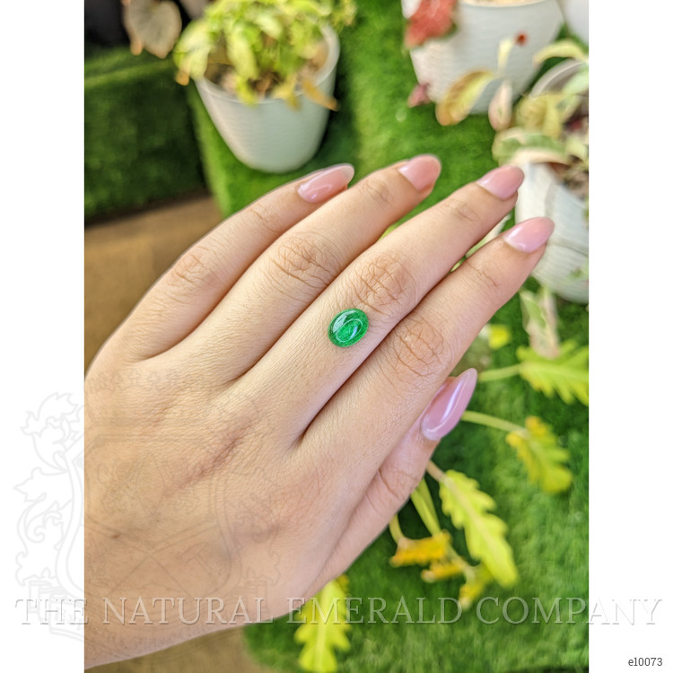 1.83 Ct. Cabochon Emerald from Colombia - Muzo