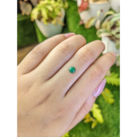 0.45 Ct. Cabochon Emerald from Colombia - Muzo Life Style