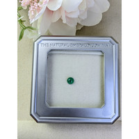 0.40 Ct. Cabochon Emerald from Colombia - Muzo Life Style