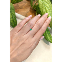 0.13 Ct. Emerald from Afghanistan Life Style