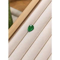 2.52 Ct. Emerald from Zambia Life Style