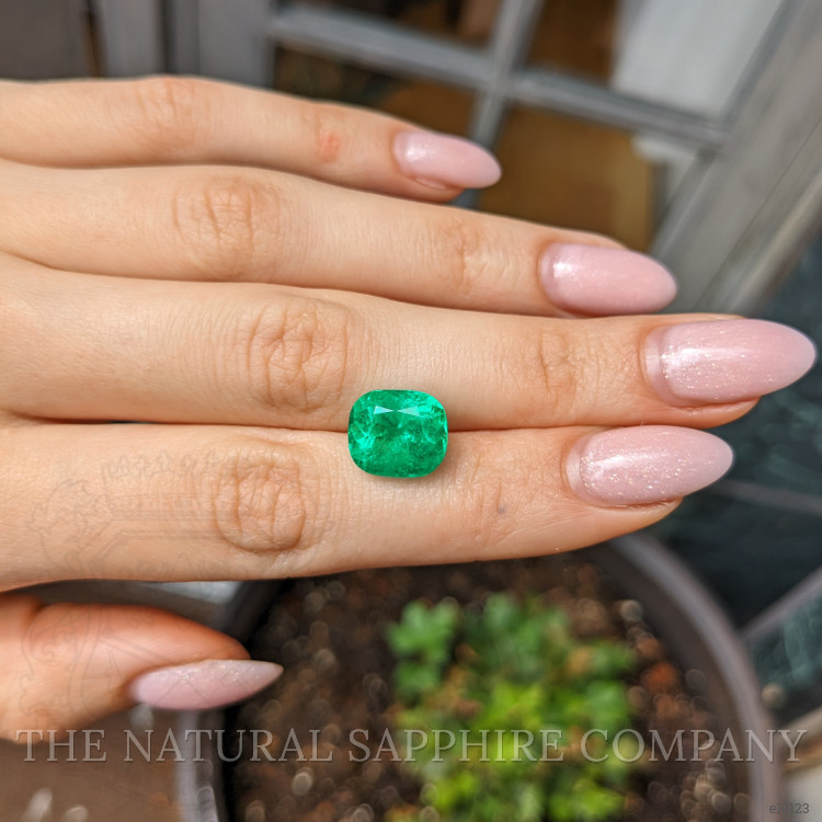 6.39 Ct. Emerald from Colombia
